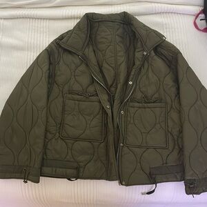 Green cropped utility puffer jacket